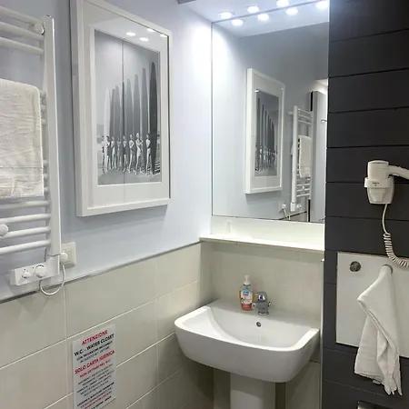 Pini Bed & Breakfast 3*