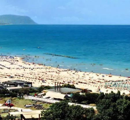 Pini Couette-café 3*