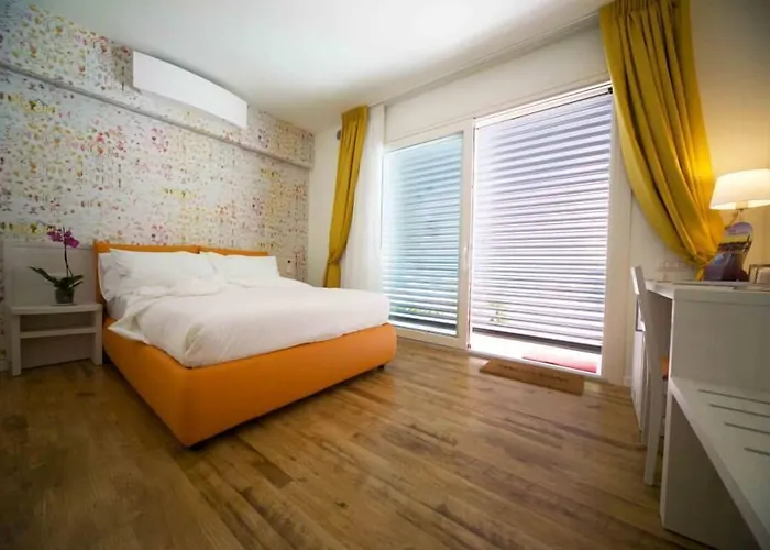 Oda ve Kahvaltı Pini