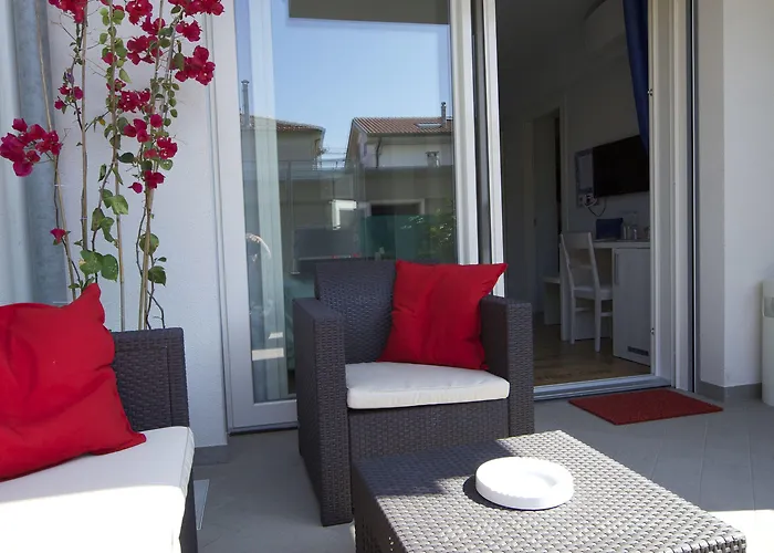 Oda ve Kahvaltı Pini