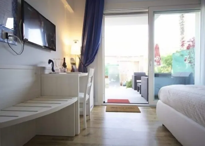 Pini Bed & Breakfast 3*